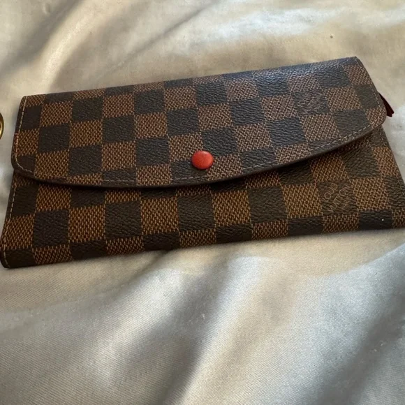 Louis Vuitton Brown Checkered Tote with new wallet - Picture 5 of 9